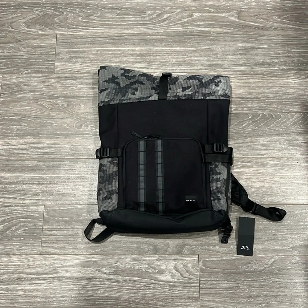 Oakley utility roll up backpack. NWT.